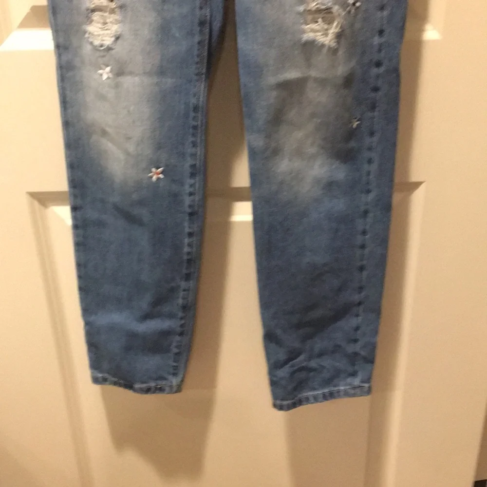 Old Navy girl embroidered floral Boyfriend Skinny Jean size 14R adjustable waist
